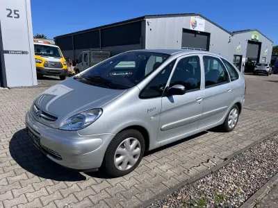 Gebraucht Citroën Xsara Picasso 90 PS (66 kW) 2003 Silber Van / Kleinbus