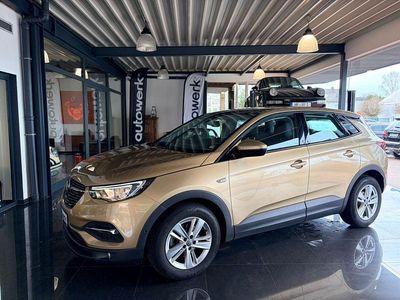 Gebraucht Opel Grandland X 131 PS (96 kW) 2017 Gold SUV