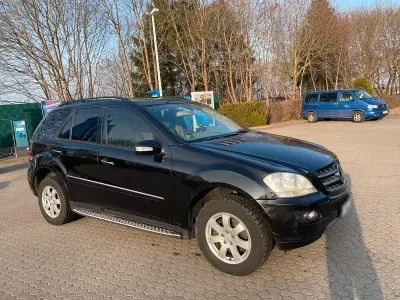 Brugt Mercedes ML320 245 HK (180 kW) 2006 Sort SUV