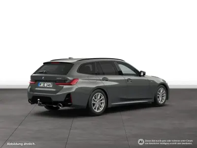 Gebraucht BMW 330 M Sport 258 PS (189 kW) 2025 Grau Kombi