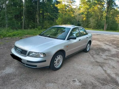 Gebraucht Audi A4 125 PS (91 kW) 1995 Silber Limousine