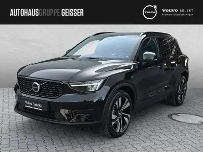 Gebraucht Volvo XC40 Plus 197 PS (144 kW) 2023 Onyx schwarz SUV