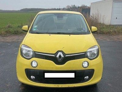 Gelb Gebraucht 2015 Renault Twingo Luxe Kleinwagen | 4.500 € (Fairer Preis)