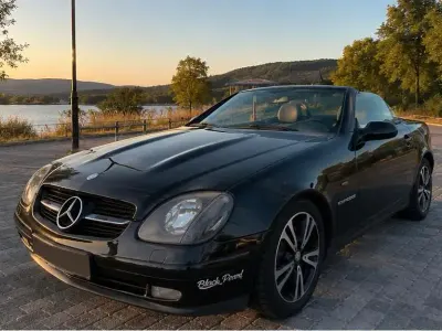 Gebraucht Mercedes SLK230 194 PS (142 kW) 1998 Schwarz Cabrio