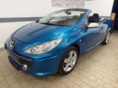 Gebraucht Peugeot 307 CC Tendance 140 PS (102 kW) 2006 Blau Cabrio