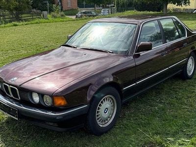 Gebraucht BMW 735 211 PS (155 kW) 1997 Rot Limousine