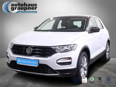 Gebraucht VW T-Roc Style 150 PS (110 kW) 2019 Silber / white silver (metallic) SUV