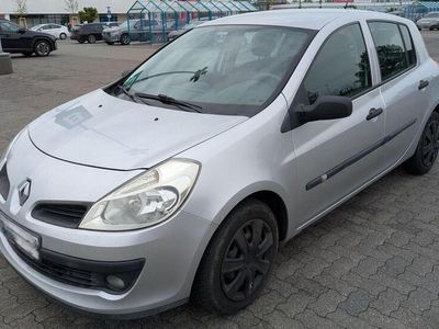 Renault Clio II