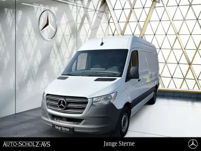 Używany Mercedes Sprinter 170 KM (125 kW) 2022 Biały Van