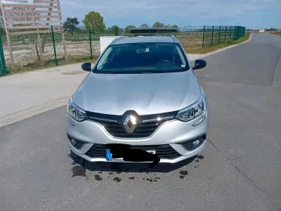 Gebraucht Renault Mégane GrandTour LIMITED 116 PS (85 kW) 2020 Silber Kombi