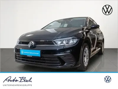 Gebraucht VW Polo Life 80 PS (58 kW) 2023 Deep black perleffekt Kleinwagen