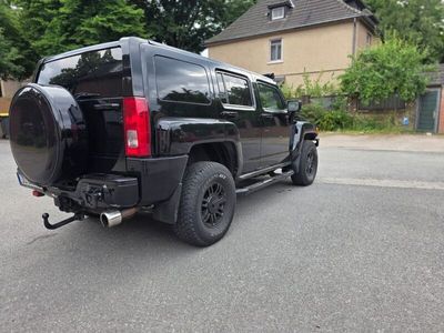 Hummer H3