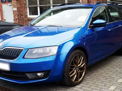 Gebraucht Skoda Octavia Style 179 PS (131 kW) 2016 Blau Kombi