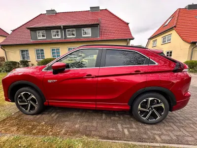 Gebraucht Mitsubishi Eclipse Cross 188 PS (138 kW) 2022 Rot SUV
