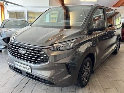 Second-hand Ford Tourneo Titanium 136 CP (100 kW) 2025 Gri Monovolum