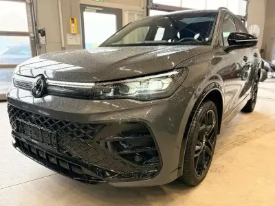 Usata VW Tiguan Style 204 CV (150 kW) 2025 Grigio SUV