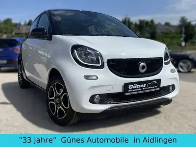 Gebraucht Smart ForFour Basis 71 PS (52 kW) 2016 Schwarz Kleinwagen