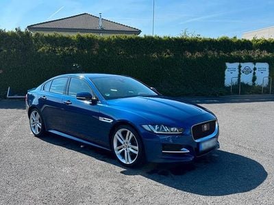 Gebraucht Jaguar XE R 180 PS (132 kW) 2016 Blau Limousine