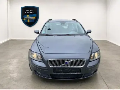 Gebraucht Volvo V50 Momentum 170 PS (125 kW) 2005 Grau Kombi