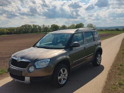Gebraucht Skoda Yeti Elegance 105 PS (77 kW) 2013 Braun SUV