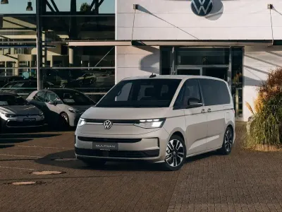 Neu VW Multivan 245 PS (180 kW) 2026 Grau Van / Kleinbus
