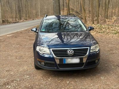 Gebraucht VW Passat 140 PS (102 kW) 2008 Blau Kombi