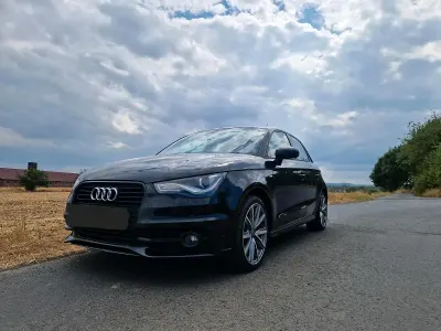 Gebraucht Audi A1 Sportback 86 PS (63 kW) 2013 Schwarz Kleinwagen