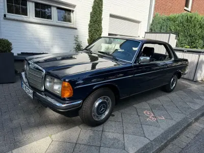Gebraucht Mercedes 230 136 PS (100 kW) 1982 Blau Coupé
