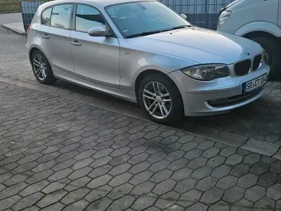 Gebraucht BMW 118 143 PS (105 kW) 2007 Silber Kleinwagen