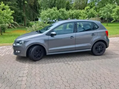 Gebraucht VW Polo 90 PS (66 kW) 2013 Grau Kleinwagen