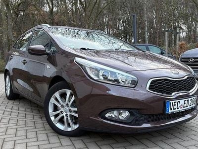 Gebraucht Kia Ceed Sportswagon 128 PS (94 kW) 2013 Braun Kombi