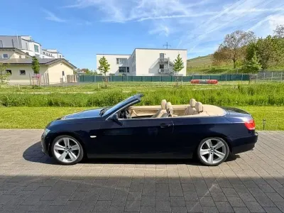Gebraucht BMW 325 Cabriolet 218 PS (160 kW) 2008 Blau Cabrio