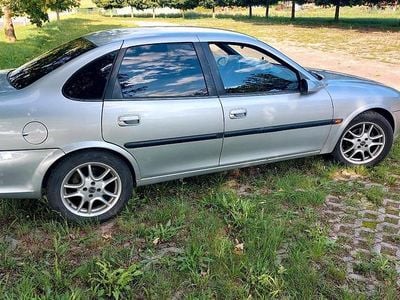 Gebraucht Opel Vectra 85 PS (62 kW) 1999 Limousine