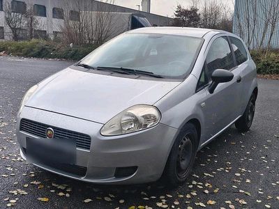 Silber Gebraucht 2007 Fiat Punto Kleinwagen | 400 €