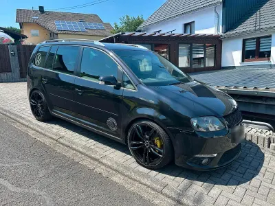 Gebraucht VW Touran 150 PS (110 kW) 2004 Schwarz Van / Kleinbus