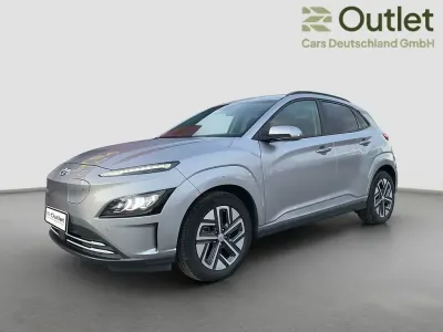 Gebraucht Hyundai Kona Trend 100 kW (136 PS) 2022 Silber SUV