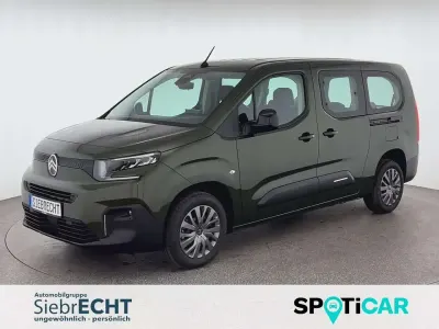 Neu Citroën Berlingo 131 PS (96 kW) 2026 Grün Van / Kleinbus