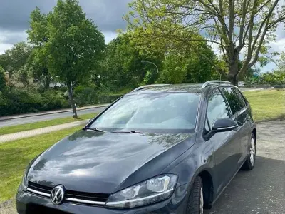Second-hand VW Golf VII Sound 116 CP (85 kW) 2018 Gri Break