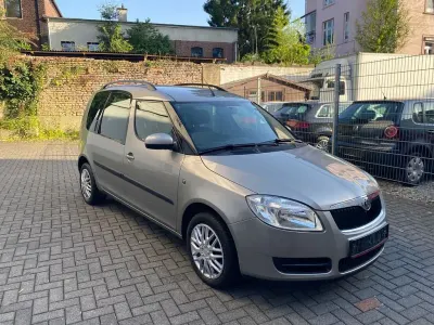 Gebraucht Skoda Roomster Plus Edition 105 PS (77 kW) 2009 Beige Van / Kleinbus