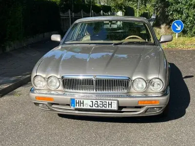 Gebraucht Jaguar XJ6 211 PS (155 kW) 1995 Gold Limousine