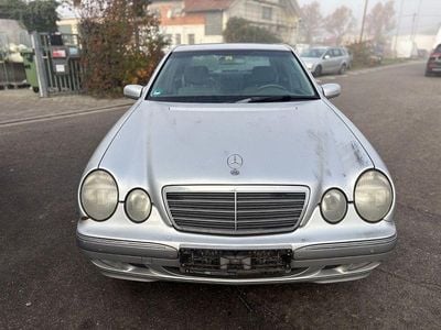 Mercedes E240
