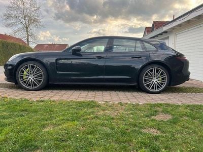 Porsche Panamera 4