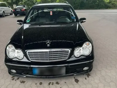 Gebraucht Mercedes C240 Elegance 170 PS (125 kW) 2003 Schwarz Kombi