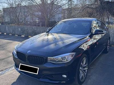Gebraucht BMW 325 Sport Line 218 PS (160 kW) 2016 Schwarz Kleinwagen