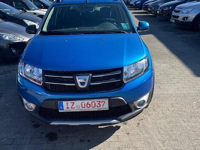 Gebraucht Dacia Sandero 90 PS (66 kW) 2012 Blau Kombi
