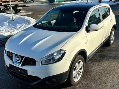 Gebraucht Nissan Qashqai Acenta 131 PS (96 kW) 2012 Weiß SUV