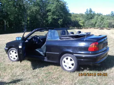 Gebraucht Opel Astra Cabriolet Edition 75 PS (55 kW) 1996 Schwarz Cabrio
