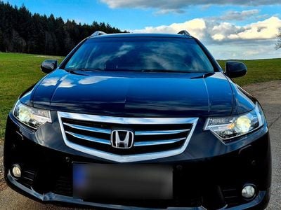 Second-hand Honda Accord Elegance 156 CP (114 kW) 2014 Negru Break