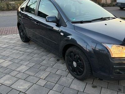 Gebraucht Ford Focus 101 PS (74 kW) 2007 Grau Limousine