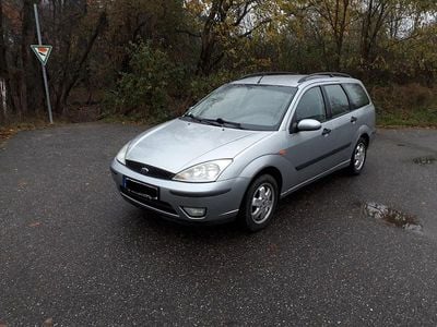 Silber Gebraucht 2005 Ford Focus Viva X Kombi | 1.999 € (Fairer Preis)